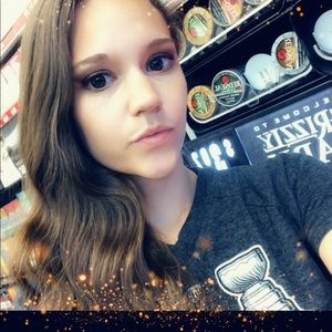 Meet your Posher, Courtney